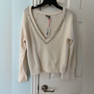 Brand new with tags vineyard vines sweater small white reversible!